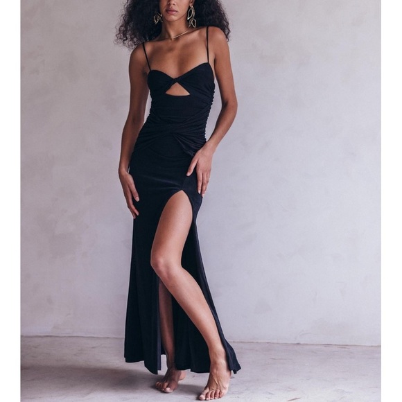 Johansen Naomi Gown (Sz XS) Sleeveless Cut-Out Twist-Front Ruched Black
